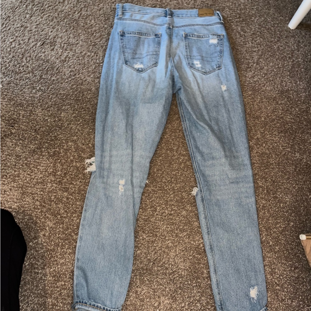 American Eagle Distressed Mom Jean